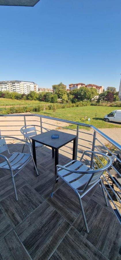 Prestige Paraćin Exterior foto